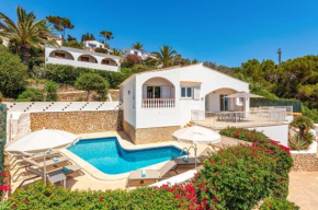 Villa Proa by Villa Plus